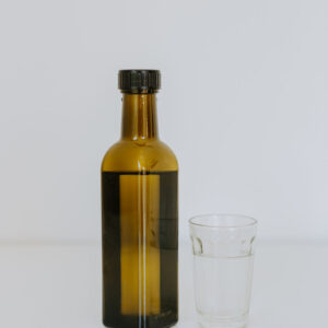 White spirit vinegar + 500ml jar